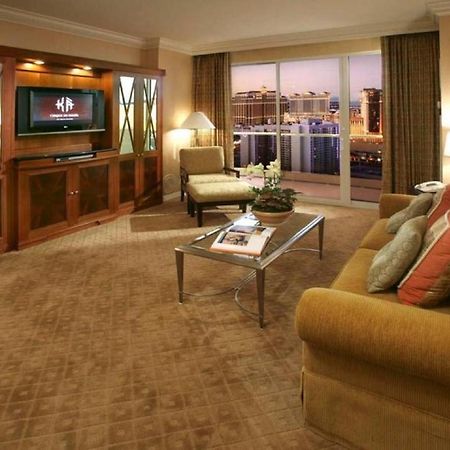 The Signature At Mgm Grand By Suiteness Лас-Вегас Экстерьер фото
